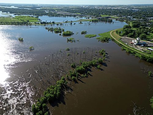 12072026
Flood water from the Assiniboine River much of the land adjacent to the river through Brandon on Sunday.   (Tim Smith/The Brandon Sun)
