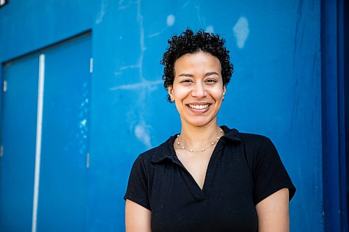 MIKAELA MACKENZIE / FREE PRESS
	
Duha Wall, who volunteers doing translation and interpretation services with the Together Project, on Thursday, July 23, 2026. 

For AV story.
Free Press 2026