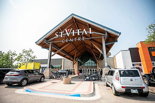 MIKAELA MACKENZIE / FREE PRESS
	
St. Vital Centre, one of Leyadճ recent property acquisitions, on Thursday, July 23, 2026. 

For Gabby story.
Free Press 2026