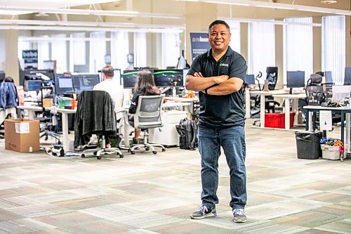 MIKAELA MACKENZIE / FREE PRESS
Ron Cantiveros, with Manitoba Innovates, at their offices on Tuesday, July 21, 2026. Ron is starting a career program for Manitoba Innovates, which works with tech start-ups.
For Gabby story.
Free Press 2026