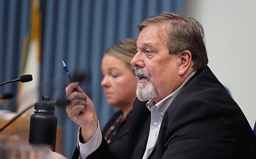 Brandon Coun. Shawn Berry (Ward 7) speaks at Monday evening’s city council meeting. (Alex Lambert/The Brandon Sun)