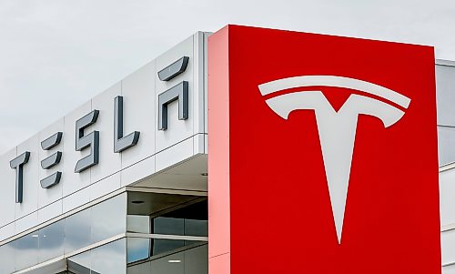 JOHN WOODS / FREE PRESS
Tesla dealership and product in Winnipeg photographed Monday, June 1, 2026. Tesla is challenging the Manitoba government’s exclusion of Tesla vehicles from their taxpayer funded rebate program.
reporter: chris