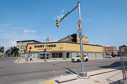 Ruth Bonneville / Free Press
Local Giant Tiger Ellice Closing
Outside photo of the Donald and Ellice Giant Tiger Store which just announced will be closing in November.
See story.
July 30th, 2026