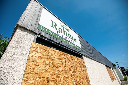 MIKAELA MACKENZIE / FREE PRESS
Boarded up broken windows at the Winnipeg Rahma Islamic Centre on Friday, July 31, 2026.
For Morgan story.
Free Press 2026