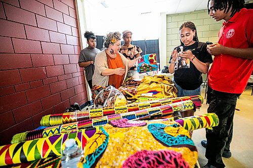 MIKAELA MACKENZIE / FREE PRESS
Volunteers gather to replace cultural costumes (after the outfits were stolen from a parked vehicle) at the Notre Dame Recreational Centre on Friday, July 31, 2026.
For Chris story.
Free Press 2026