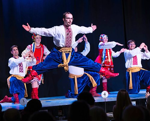ROBERT LEE / FREE PRESS
Members of the Romanetz Ukrainian Dance Ensemble take the stage at the Ukraine Kyiv Pavilion for Folklorama on Tuesday, August 4, 2026 at Maples Collegiate in Winnipeg. 