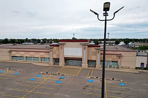 05082026
The site of the former Sobey’s grocery store location near the Staples and Canadian Tire in Brandon’s south end continues to sit empty.
(Tim Smith/The Brandon Sun)