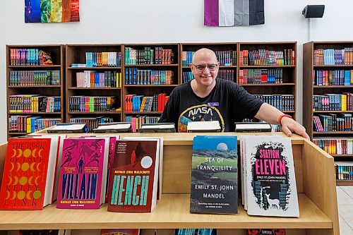 MIKE DEAL / FREE PRESS
Didi Chanoch owner of Other Places books at 436 Graham Avenue.
Reporter: Ben Sigurdson
260805 - Wednesday, August 05, 2026.