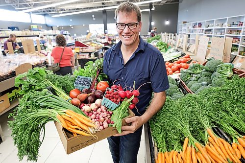 Ruth Bonneville / Free Press

ENT  Vic's market

Scott Schriemer - President at Vics fruit market, with an array of fresh, local produce in store.  

Story  Fresh fruit and veg at Vic’s Market, : Where to buy seasonal local produce.

Story by AV Kitching

July 31st,  2026
