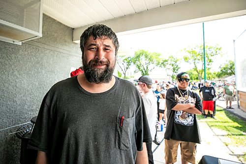 MIKAELA MACKENZIE / FREE PRESS
	
Chris Cochrene, first in line to see Seth Jarvis with the Stanley Cup, at the Tuxedo Community Centre on Monday, Aug. 10, 2026.

For Grace Penner story.
Free Press 2026