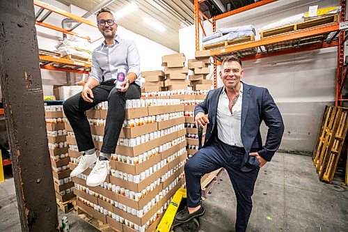MIKAELA MACKENZIE / FREE PRESS
Arturo Orellana (left) and Grant Reid, cofounders of HealthySips, at Barn Hammer Brewing (where HealthySips is made) on Wednesday, Aug. 12, 2026.
For Gabby story.
Free Press 2026