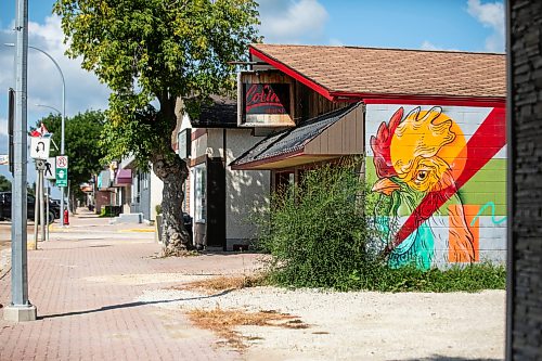MIKAELA MACKENZIE / FREE PRESS
A mural by Jon Ostach on the main drag in Beausejour on Wednesday, Aug. 12, 2026.
For Eva story.
Free Press 2026