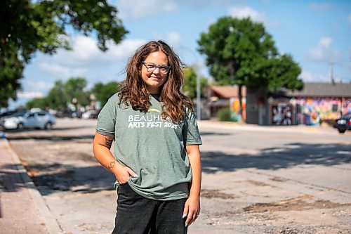 MIKAELA MACKENZIE / FREE PRESS
Brittany Wurch, president of the new Brokenhead River Arts Council, in Beausejour on Wednesday, Aug. 12, 2026.
For Eva story.
Free Press 2026