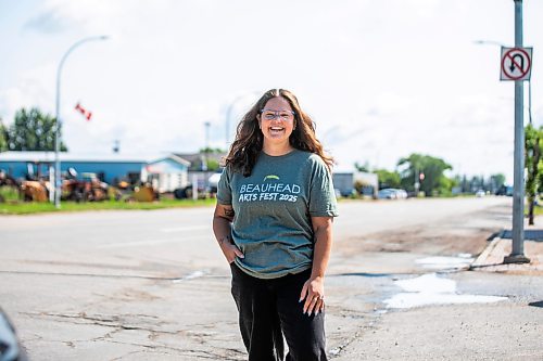 MIKAELA MACKENZIE / FREE PRESS
Brittany Wurch, president of the new Brokenhead River Arts Council, in Beausejour on Wednesday, Aug. 12, 2026.
For Eva story.
Free Press 2026