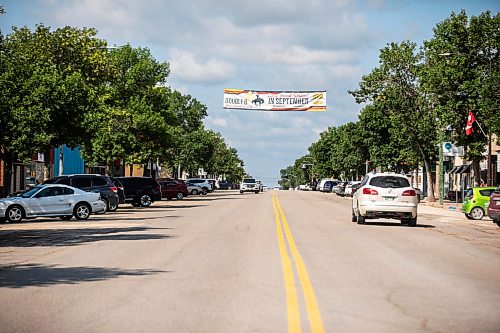 MIKAELA MACKENZIE / FREE PRESS
Park Avenue in Beausejour on Wednesday, Aug. 12, 2026.
For Eva story.
Free Press 2026