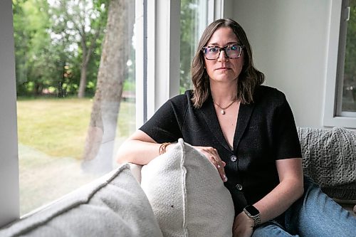 MIKAELA MACKENZIE / FREE PRESS
Jade Fisette, a speech language pathologist who runs Sandbox Speech Therapy in Winnipeg, on Friday, Aug. 14, 2026. A new coalition representing students who stutter and struggle with other speech-related challenges is decrying the University of Manitoba’s decision to shelve plans to train in-demand clinicians.
For Maggie story.
Free Press 2026