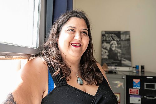MIKAELA MACKENZIE / FREE PRESS
Daniela Smith-Fernandez, new company manager at Manitoba Association of Playwrights, in their Exchange Distric office on Monday, Aug. 17, 2026.
For Conrad story.
Free Press 2026