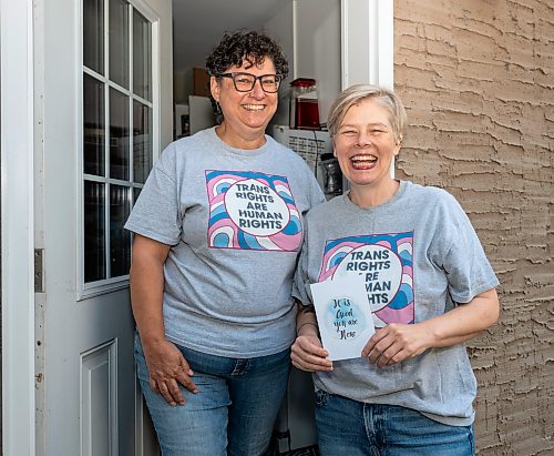 ROBERT LEE / FREE PRESS
Kalyn Falk, right, and project partner Lindsay Unger pose for a photo outside of Falk’s home in Winnipeg on Monday, August 17, 2026.