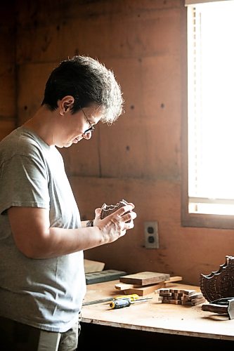 MIKAELA MACKENZIE / FREE PRESS
Woodworker Marina Bulan in her workshop on Monday, Aug. 17, 2026. She started her business, Cedarella, after taking a cabinetry course at Red River.
For Dave Sanderson story.
Free Press 2026