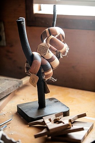 MIKAELA MACKENZIE / FREE PRESS
Woodworker Marina Bulanճ wares in her workshop on Monday, Aug. 17, 2026. She started her business, Cedarella, after taking a cabinetry course at Red River.
For Dave Sanderson story.
Free Press 2026