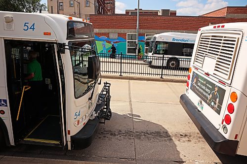 18082026
Brandon Transit busses stop at the Brandon Transit Downtown Terminal on Tuesday. 
(Tim Smith/The Brandon Sun)