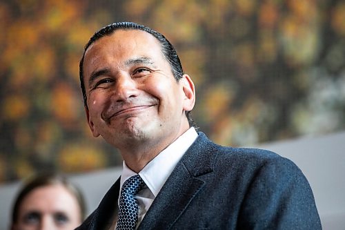 MIKAELA MACKENZIE / FREE PRESS
Premier Wab Kinew speaks at Seven Oaks Hospital on Tuesday, Aug. 18, 2026.
For Carol/Morgan story.
Free Press 2026
