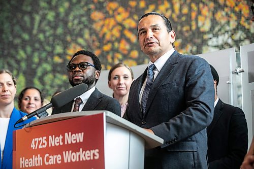 MIKAELA MACKENZIE / FREE PRESS
	
Premier Wab Kinew speaks at Seven Oaks Hospital on Tuesday, Aug. 18, 2026.

For Carol/Morgan story.
Free Press 2026
