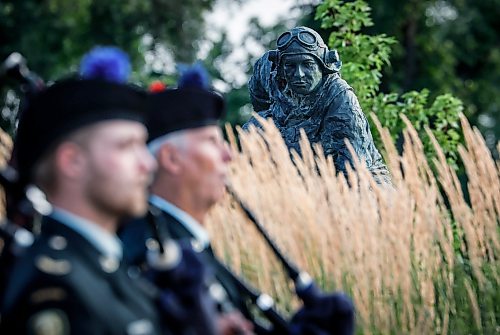 JOHN WOODS / FREE PRESS
Members of the Queen's Own Cameron Highlanders and people participate in a Dieppe Raid sunset commemoration ceremony at Vimy Ridge Park Tuesday, August 18, 2026. The ceremony remembered the regiment’s involvement in the Dieppe Raid.

reporter: standup