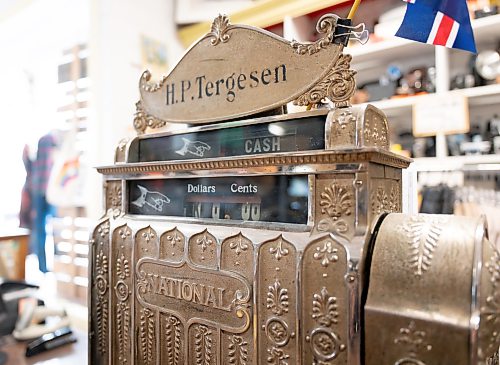 ROBERT LEE / FREE PRESS
The “new cash register” dating from 1910 is functional and used at H.G. Tergesen &amp; Sons, a long-running store in Gimli on Tuesday, August 18, 2026. The store has stood in the same spot since January 1, 1899.