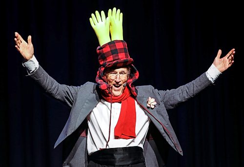 JOHN WOODS / FREE PRESS
Al Simmons performs his show Hatstravaganza at the West End Cultural Centre Sunday, September 15, 2024.
Reporter: s/u