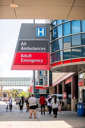 MIKAELA MACKENZIE / FREE PRESS
	
The Health Sciences Centre emergency department entrance on Wednesday, Aug. 19, 2026.

For — story.
Free Press 2026