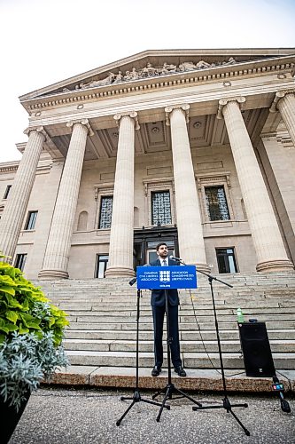 MIKAELA MACKENZIE / FREE PRESS
Shakir Rahim, director of the Criminal Justice program at the Canadian Civil Liberties Association, speaks to the media outside of the Manitoba legislature on Thursday, Aug. 20, 2026.
For Carol story.
Free Press 2026