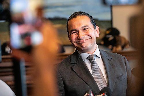 MIKAELA MACKENZIE / FREE PRESS
	
Premier Wab Kinew speaks to media in his office at the Manitoba legislature on Thursday, Aug. 20, 2026.

For Carol story.
Free Press 2026