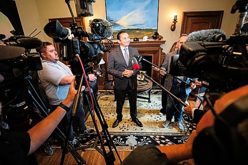 MIKAELA MACKENZIE / FREE PRESS
Premier Wab Kinew speaks to media in his office at the Manitoba legislature on Thursday, Aug. 20, 2026.
For Carol story.
Free Press 2026