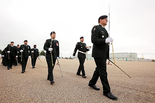 20082026
1st Regiment, Royal Canadian Horse Artillery Commanding Officer Lieutenant-Colonel Patrick Knox leads soldiers in a march past during the 1st Regiment, Royal Canadian Horse Artillery change of command ceremony at CFB Shilo on Thursday. Lieutenant-Colonel Patrick Knox assumed command as the new Commanding Officer of 1 RCHA during the ceremony.
(Tim Smith/The Brandon Sun)