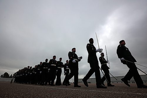 20082026
1st Regiment, Royal Canadian Horse Artillery Commanding Officer Lieutenant-Colonel Jordan Beatty (not shown) leads soldiers in a final march past under his command during the 1st Regiment, Royal Canadian Horse Artillery change of command ceremony at CFB Shilo on Thursday.
(Tim Smith/The Brandon Sun)