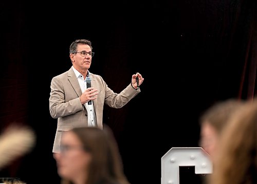 ROBERT LEE / FREE PRESS
Jean-Philippe Gervais, executive vice-president of agricultural production for Farm Credit Canada delivers his keynote speech at the Canadian Beef Industry Conference at the RBC Convention Centre on Thursday, August 20, 2026. Gervais spoke about growth and competitiveness in the sector, and trade tensions with the U.S.