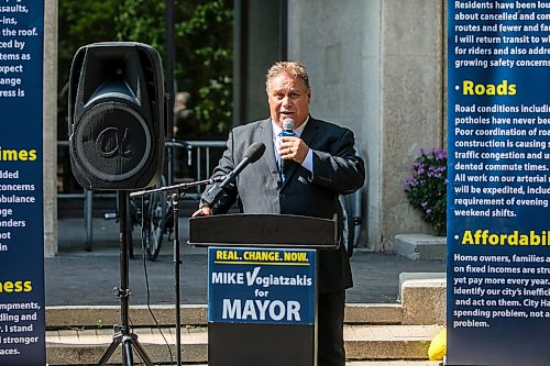 MIKAELA MACKENZIE / FREE PRESS
Mike Vogiatzakis does a campaign announcement in front of City Hall on Friday, Aug. 21, 2026.
For Joyanne story.
Free Press 2026