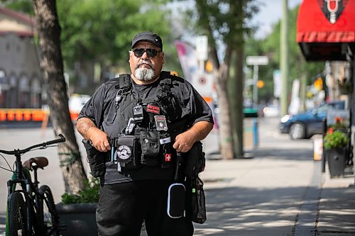 MIKAELA MACKENZIE / FREE PRESS
Michael Paille, executive director of the Sargent Business Community, on patrol on Sargent Avenue on Friday, Aug. 21, 2026.
For Ѡstory.
Free Press 2026