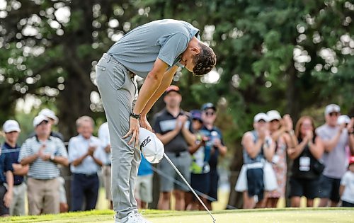 JOHN WOODS / FREE PRESS
Daniel Svärd celebrates winning the playoff hole and championship against Adam Duncan in the Manitoba Open at Elmhurst Golf Club Sunday, August 23, 2026.
reporter: mike
