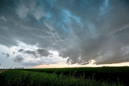 Mike Sudoma/Free Press
A large storm cloud hangs in the sky on Highway 206 near Dugald MB Tuesday evening
June 9, 2026