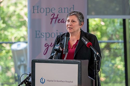 ROBERT LEE / FREE PRESS
President and CEO of St. Boniface Hospital Foundation Jennifer Cleary announces the appointment of Dr. Shelley Zieroth as Research Manitoba Chair in Women’s Clinical Heart Health Research at the I.H. Asper Institute in Winnipeg on Monday, August 24, 2026.