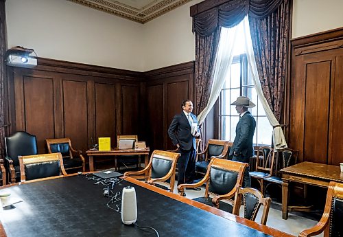 JOHN WOODS / FREE PRESS
Premier Wab Kinew talks with Matthew Atkinson, representing Manitoba Beef Producers and Canadian Cattle Association, after they met with Manitoba business leaders, unions and indigenous leaders to discuss trade relations with the United States at the Manitoba Legislature Monday, August 24, 2026. 

reporter: gabby