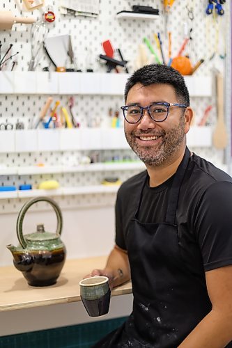 MIKE DEAL / FREE PRESS
Potter Eric Au in his home studio will be competing in a live pottery showdown at the WAG on Thursday.
Reporter: Tiago Resko
260825 - Tuesday, August 24, 2026