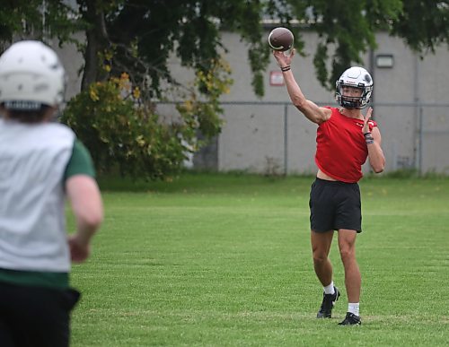 Charlie Gauthier fires a pass to his receiver. The second-year quarterback is going into his final year with the Vikings. (Rowan McCarthy/Brandon Sun)