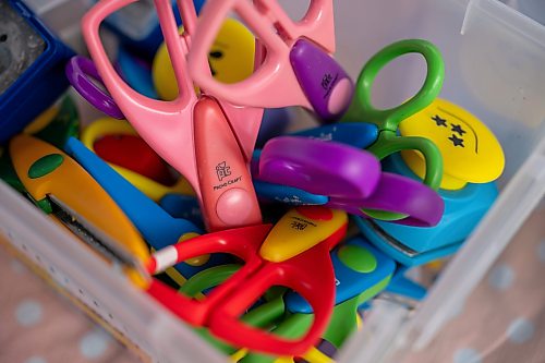 ROBERT LEE / FREE PRESS
Fancy scissors available for use at Scrap & Yap, an arts-and-crafts collage group that has been setting up a table at the Riverview market on Monday, August 24, 2026.