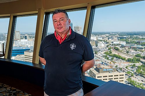 MIKE DEAL / FREE PRESS
Restaurateur Alfonso Maury is preparing to open Dos Pampas Skyline Restaurant on the 30th floor of 83 Garry St., the iconic revolving restaurant most recently occupied by Prairie 360 (which closed in 2020 as a result of the COVID-19 pandemic).
Reporter: Aaron Epp
260826 - Wednesday, August 26, 2026.