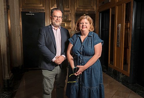 ROBERT LEE / FREE PRESS
Curtis Brown and Mary Agnes Welch are photographed at their office in Winnipeg on Wednesday, August 26, 2026. The two were principals of Probe Research and are now shareholders of Abacus Data.
