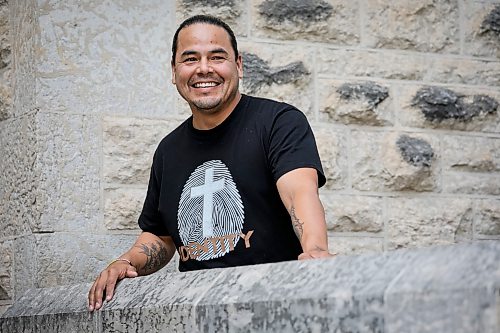 JOHN WOODS / FREE PRESS
Ray Ducharme, who has had a drug overdose, is photographed on Edmonton Sunday, August 30, 2026. Ducharme is recovering and works in the industry.

reporter: scott