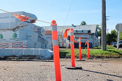 A row of pylons is used to informally close a portion of Buckingham Street in Boissevain. The road is intended to be sold to Western Archrib to facilitate its expansion north from its existing facility. The manufacturer has been using the road to support its operations for upwards of a year. (Connor McDowell/The Brandon Sun)
